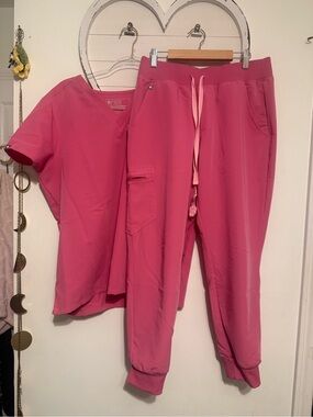 FIGS Women's Pink Jogger Scrub Pants snd top
